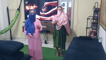 hindi após a massagem tântrica mãe oferece filha desi virgem
